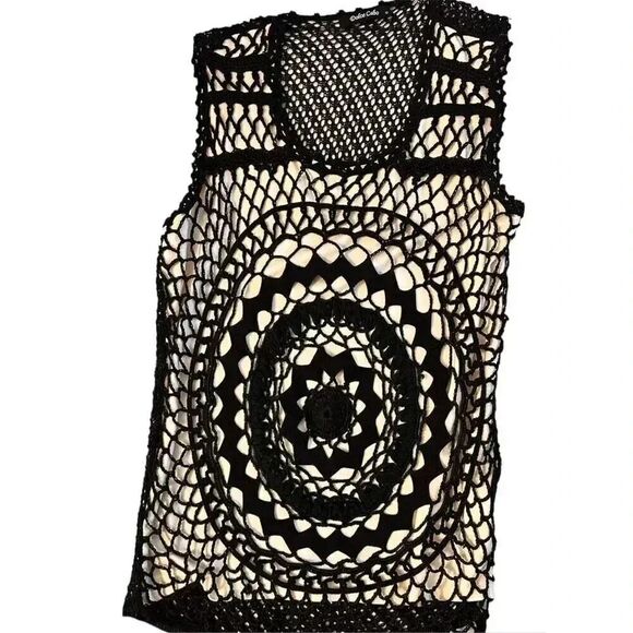 Dolce Cabo Crochet Top - Picture 1 of 5